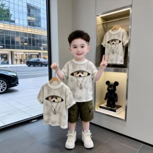 الفتى الأنيق