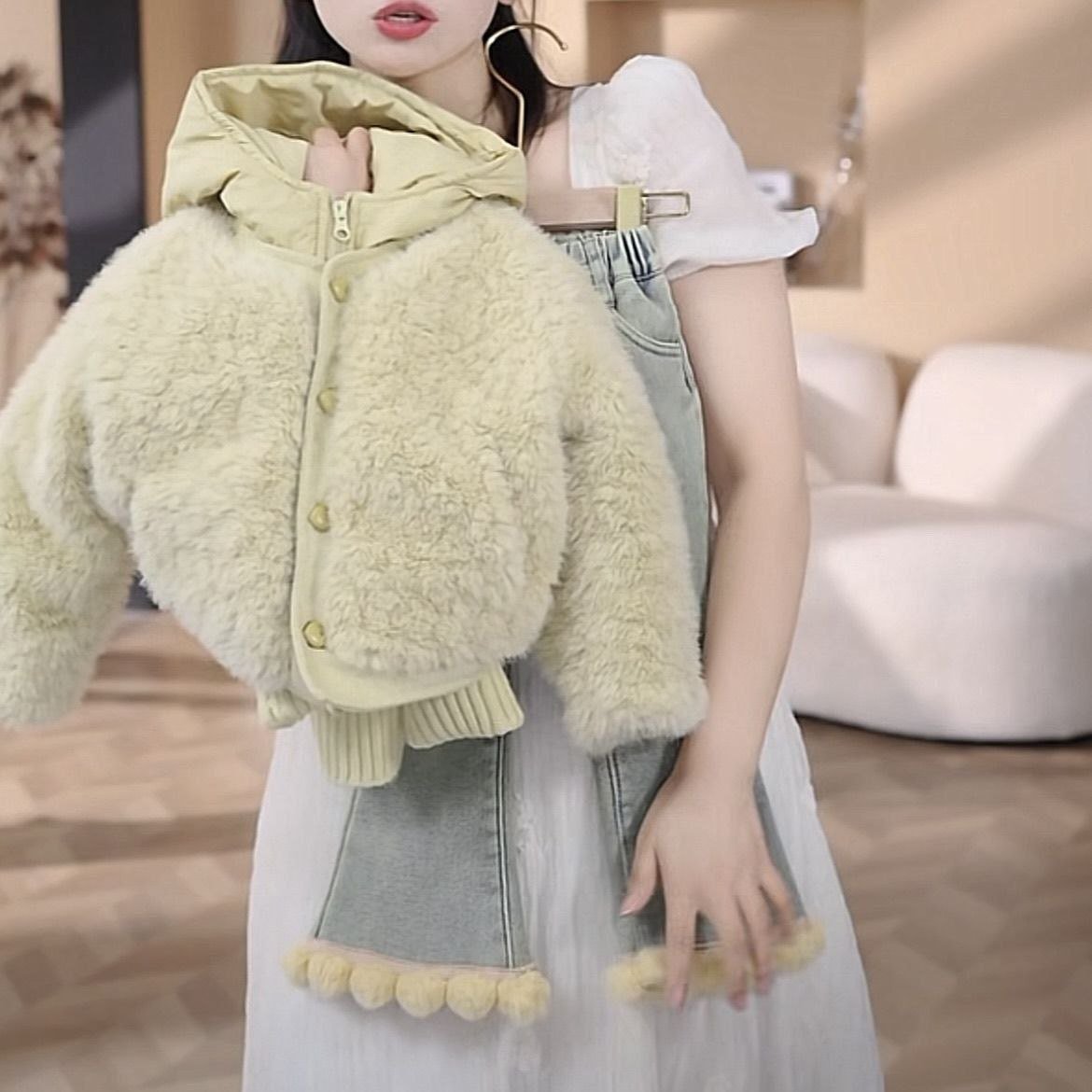 FURRY POMPOM SET